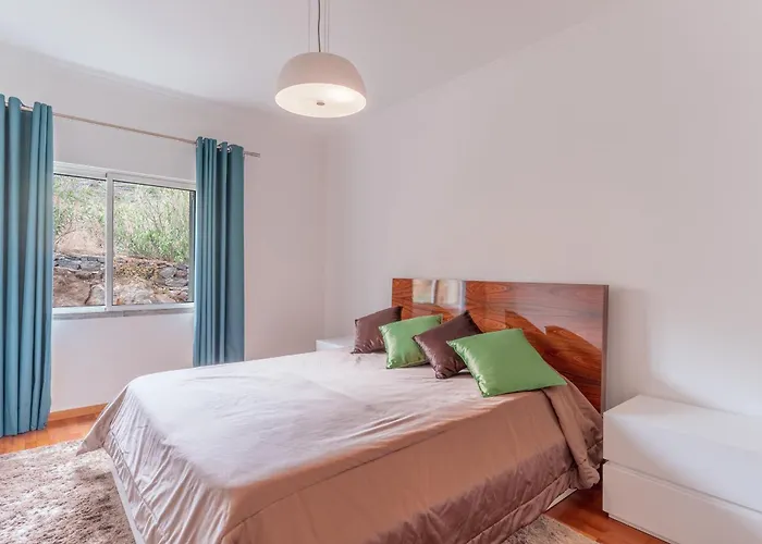 Sunspot Reis Magos With Sea View By Madeira Caniço